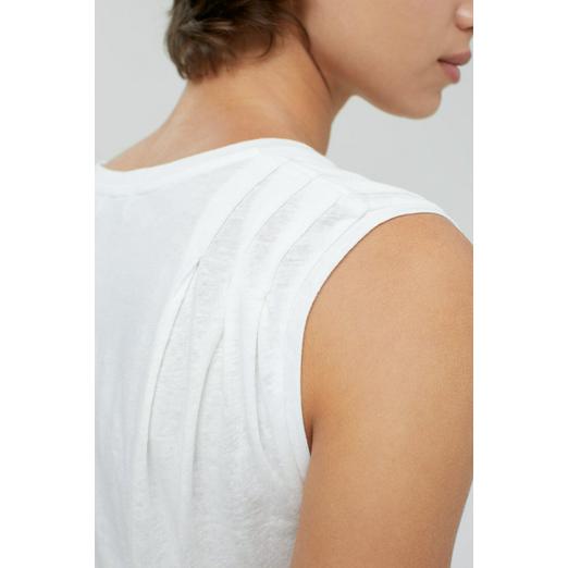 Overview second image: Closed pleated tank top